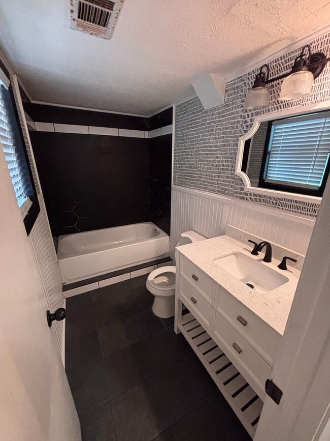 325 McPherson Dr in Troy, AL - Building Photo - Building Photo