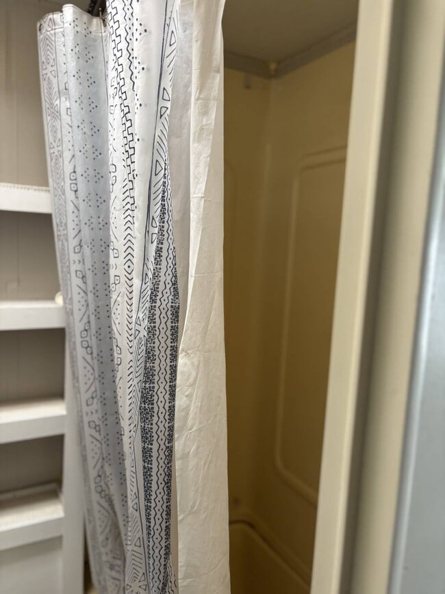 property at 2900 FL-17