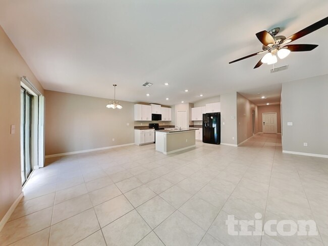 4128 Salt Springs Ln in Lakeland, FL - Building Photo - Building Photo