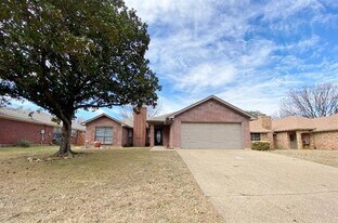 3704 Fairhaven Dr in Fort Worth, TX - Building Photo
