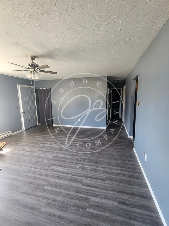 1607 Pemberville Rd in Northwood, OH - Building Photo - Building Photo