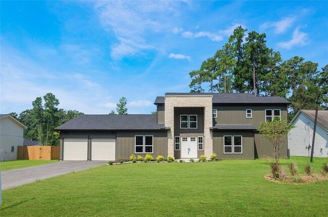 property at 32507 Westwood Square W Dr
