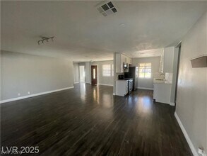 2265 Heavenly View Dr in Henderson, NV - Building Photo - Building Photo