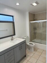 4500 Whitsett Ave, Unit 6 in Studio City, CA - Building Photo - Building Photo