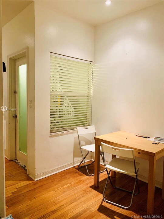315 W 28th St-Unit -1 in Miami Beach, FL - Building Photo
