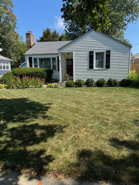 849 Todd Ct in Deerfield, IL - Building Photo