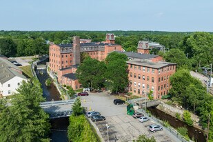 169 Knight Ave in Attleboro, MA - Building Photo