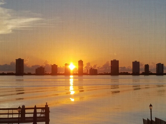 100 Paradise Harbour Blvd-Unit -201 in North Palm Beach, FL - Building Photo - Building Photo