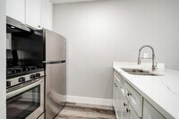 508 Branard St photo'