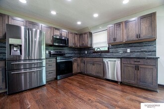 12111 Miami St in Omaha, NE - Building Photo - Building Photo