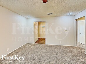 2709 Trinity Valley Ct in Fort Worth, TX - Foto de edificio - Building Photo