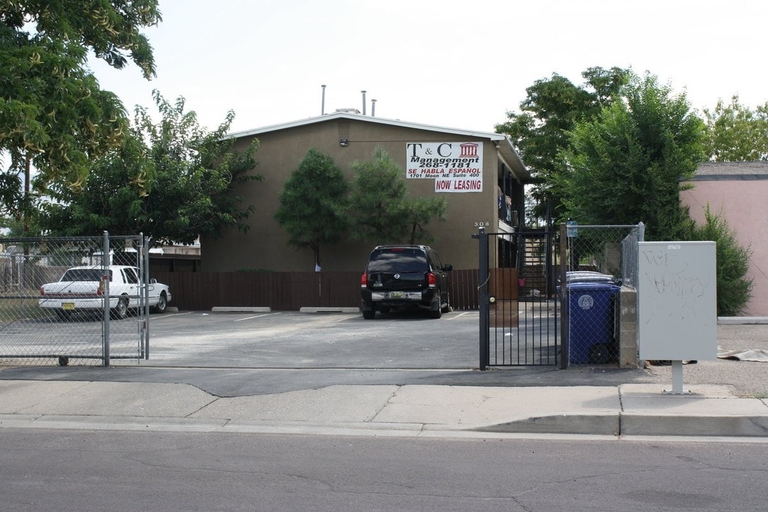 308 Virginia St Ne in Albuquerque, NM - Foto de edificio