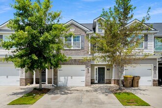 50 Cantle Dr in Richmond Hill, GA - Building Photo - Building Photo