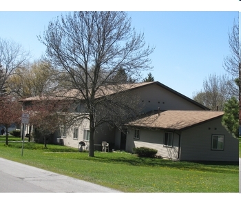 Sunset View Apartments in Sturgeon Bay, WI - Building Photo - Building Photo