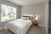 Vue at the Lake photo'