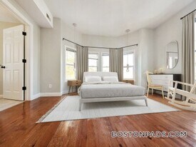 28 Arcadia St, Unit 3L in Boston, MA - Building Photo