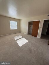 536 Hampton Ln in Towson, MD - Building Photo - Building Photo