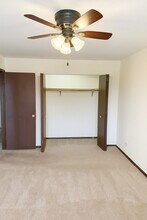 15741 Thomas Ln in Oak Forest, IL - Building Photo - Building Photo