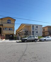 1222 N New Hampshire Ave in Los Angeles, CA - Building Photo