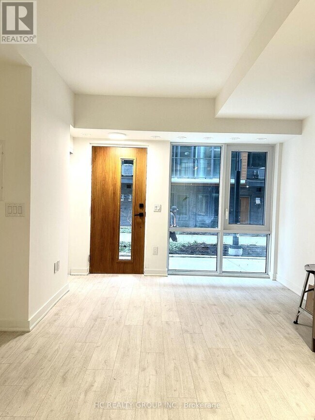 71 Curlew Dr in Toronto, ON - Building Photo - Building Photo