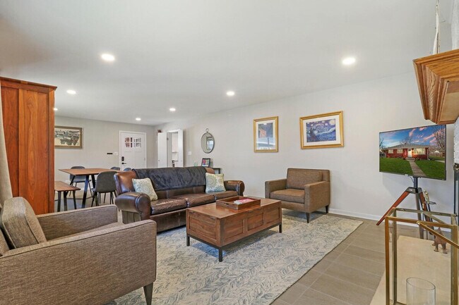 2532 N Jackson St in Waukegan, IL - Building Photo - Building Photo