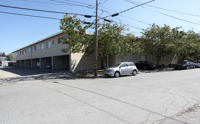 The Flores Street Complex in San Mateo, CA - Building Photo - Building Photo