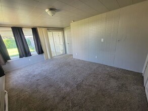 2622 W Clearwater Ave-Unit -2624 W Clearwater Ave Unit A in Kennewick, WA - Building Photo - Building Photo