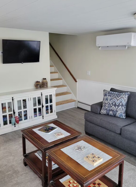 6 Mattanawcook St in Lincoln, ME - Building Photo - Building Photo