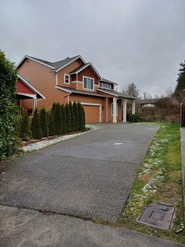 11704 1st Pl SE in Lake Stevens, WA - Building Photo - Building Photo