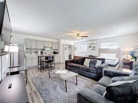 105 Sheeler Ave, Unit SI FL1-ID1531380P in Apopka, FL - Building Photo