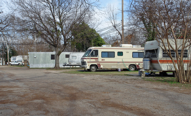 Bel Aire Mobile Home Park in Austin, TX - Building Photo - Building Photo