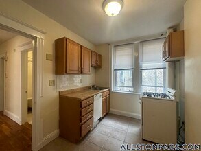 11 Barrows St in Boston, MA - Foto de edificio - Building Photo