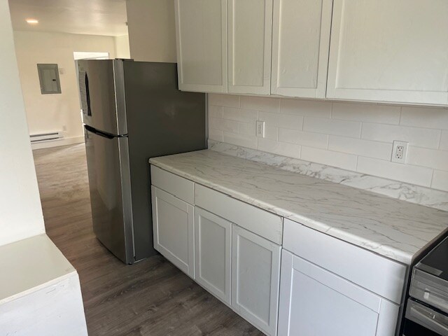 21 Winthrop St in Fitchburg, MA - Building Photo