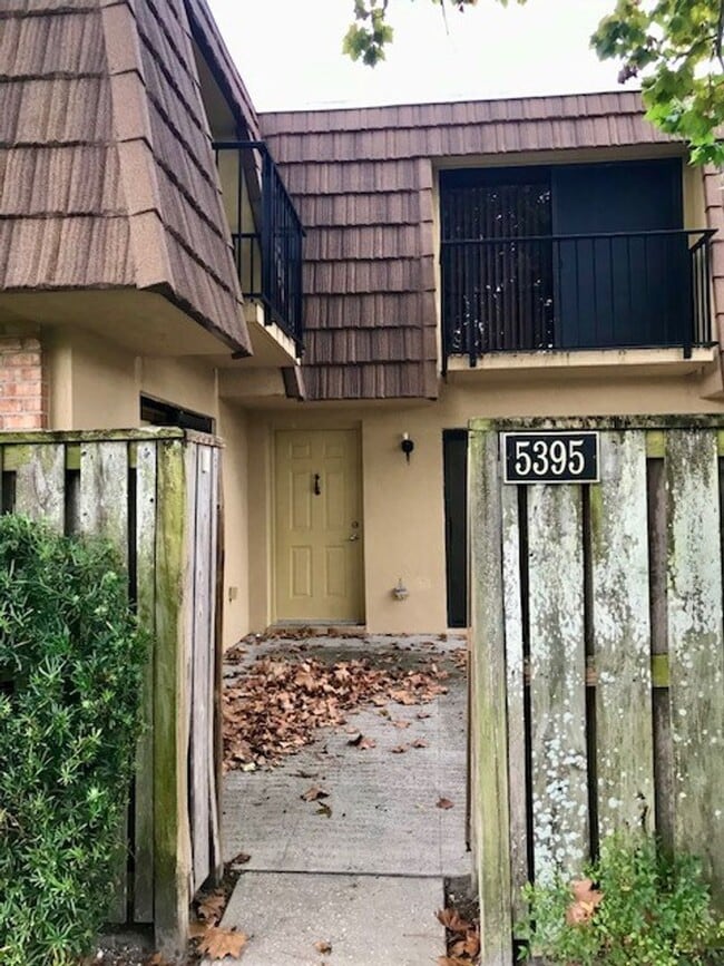 5395 Elm Ct in Orlando, FL - Foto de edificio - Building Photo