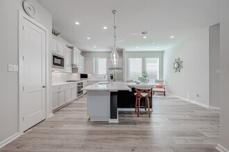 4603 Silver Moon Dr in The Woodlands, TX - Building Photo - Building Photo