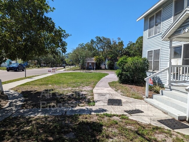 2727 49th St S in Gulfport, FL - Building Photo - Building Photo