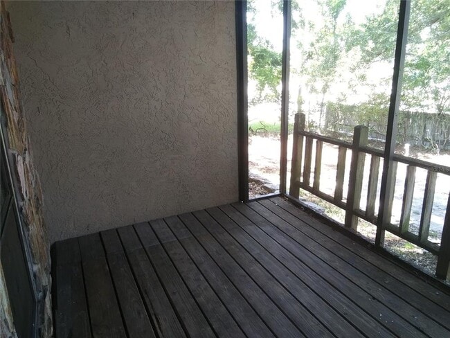 5379 Duhme Rd in St. Petersburg, FL - Building Photo - Building Photo