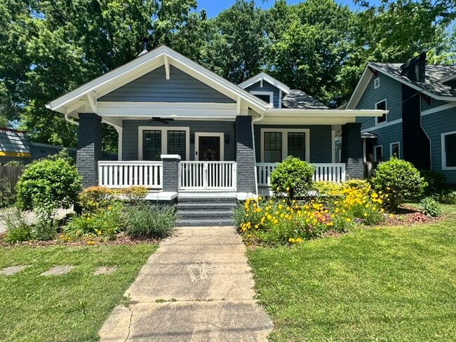 property at 1630 S Tryon St
