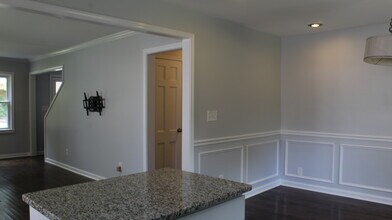 2637 Semmes St in Atlanta, GA - Building Photo - Building Photo