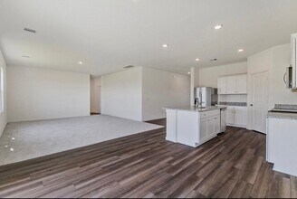 27235 Blue Pool Dr in Katy, TX - Building Photo - Building Photo