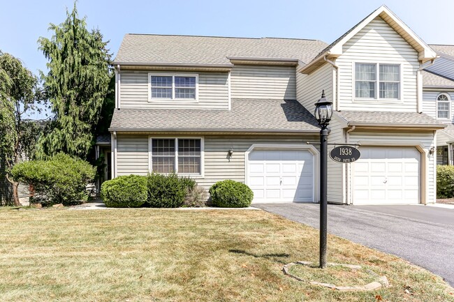 property at 1938 Deer Path Rd