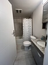 257-257 Hemlock St in Waterloo, ON - Building Photo - Building Photo