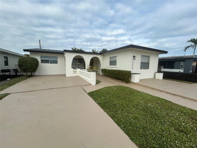 property at 5225 Mayo St