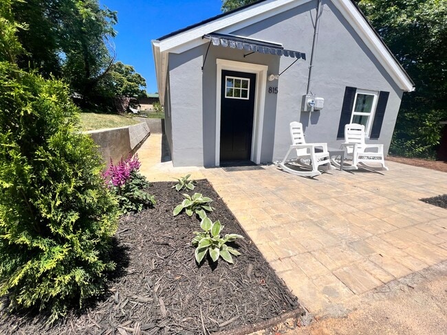 815 College St in Christiansburg, VA - Building Photo - Building Photo