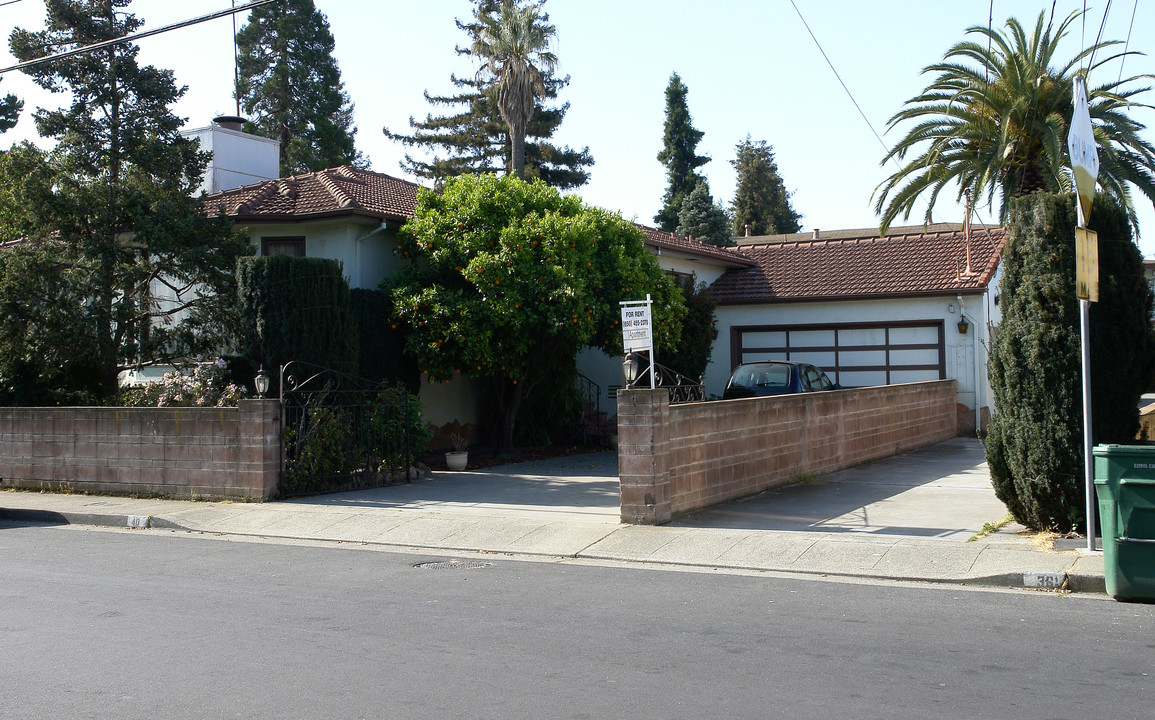 36 Orchard Ave in Redwood City, CA - Foto de edificio