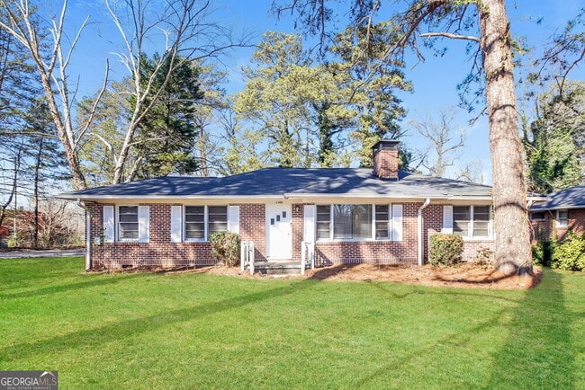 property at 1380 Bolton Rd NW