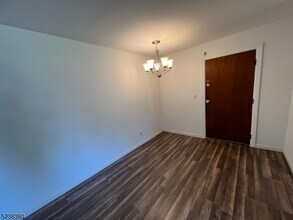 401 US-22 in North Plainfield, NJ - Building Photo - Building Photo