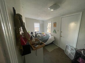 14 Fairmount St, Unit 3 in Medford, MA - Building Photo - Building Photo