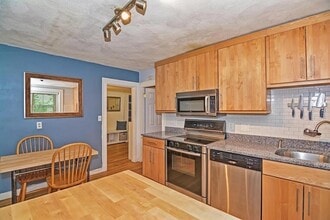 12 Ransom Rd, Unit 12A in Boston, MA - Building Photo - Building Photo