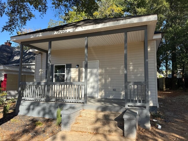 property at 308 N 8th St